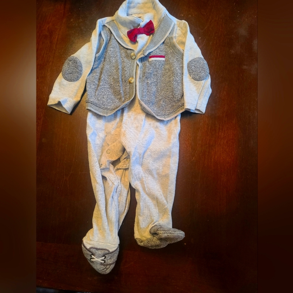 Baby suit onesie